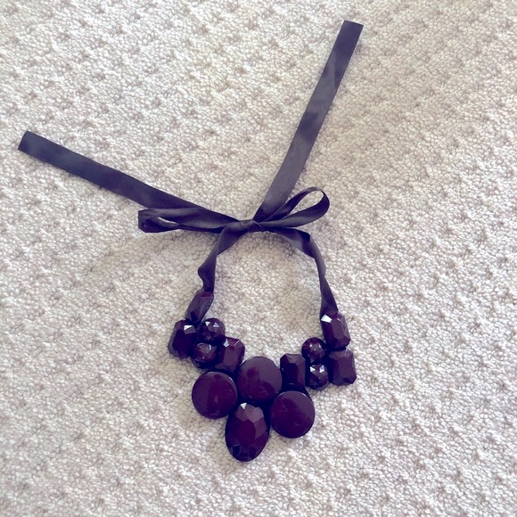 Brown bead necklace with ribbon tie closure. - Picture 3 of 5